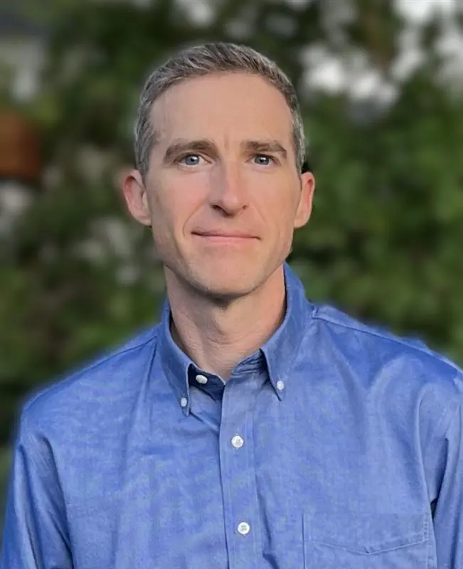 Headshot of Eric Cardella